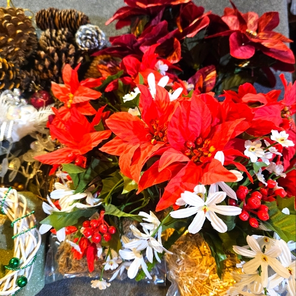 Holiday Craft Supplies Featuring Silk Flowers, Pine Cones And More - Picture 1 of 12